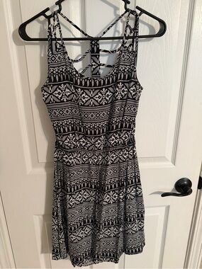 Charming Charlie Black & White Strappy Patterned Mini Dress
